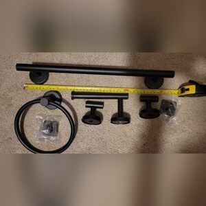 Amazon Black Bath Accessory Set